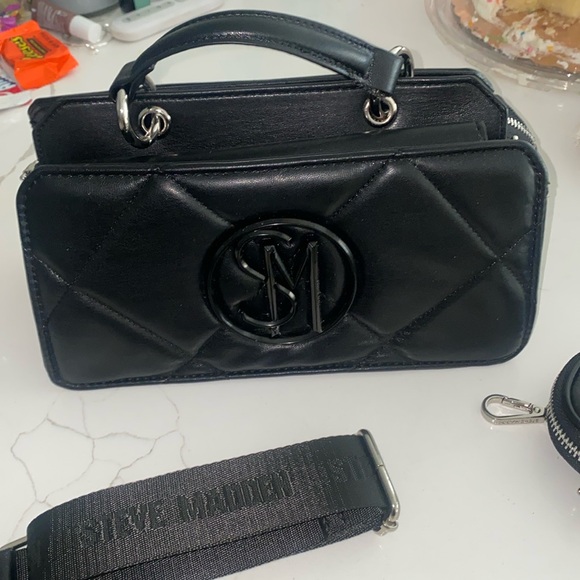 Steve Madden Handbags - Steve Madden crossbody
